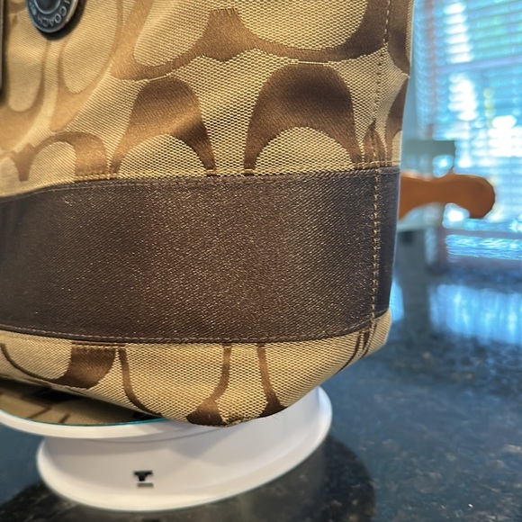 COACH bag w/two twillies included! GUC! main image 2